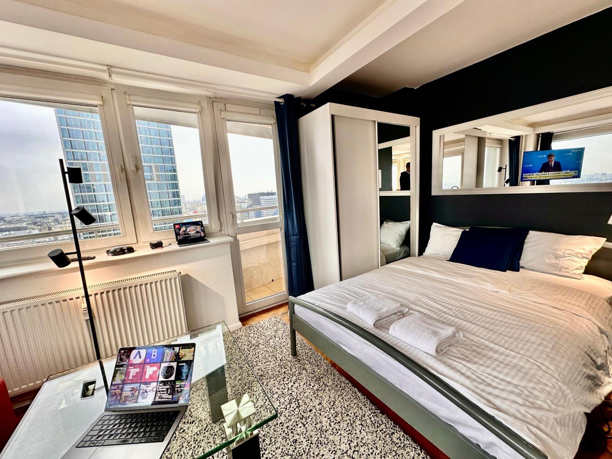 Leilighet Sawa 6 Metro Fast Wifi 70'tv Panorama Hbo, Netflix, Dsiney+ Warszawa